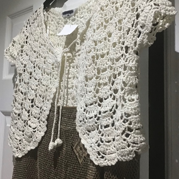 Brand new knitwear never worn cream shrug. - Picture 5 of 9
